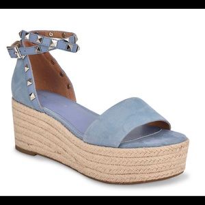 New in Box Blue Marc Fisher Espadrille size 6